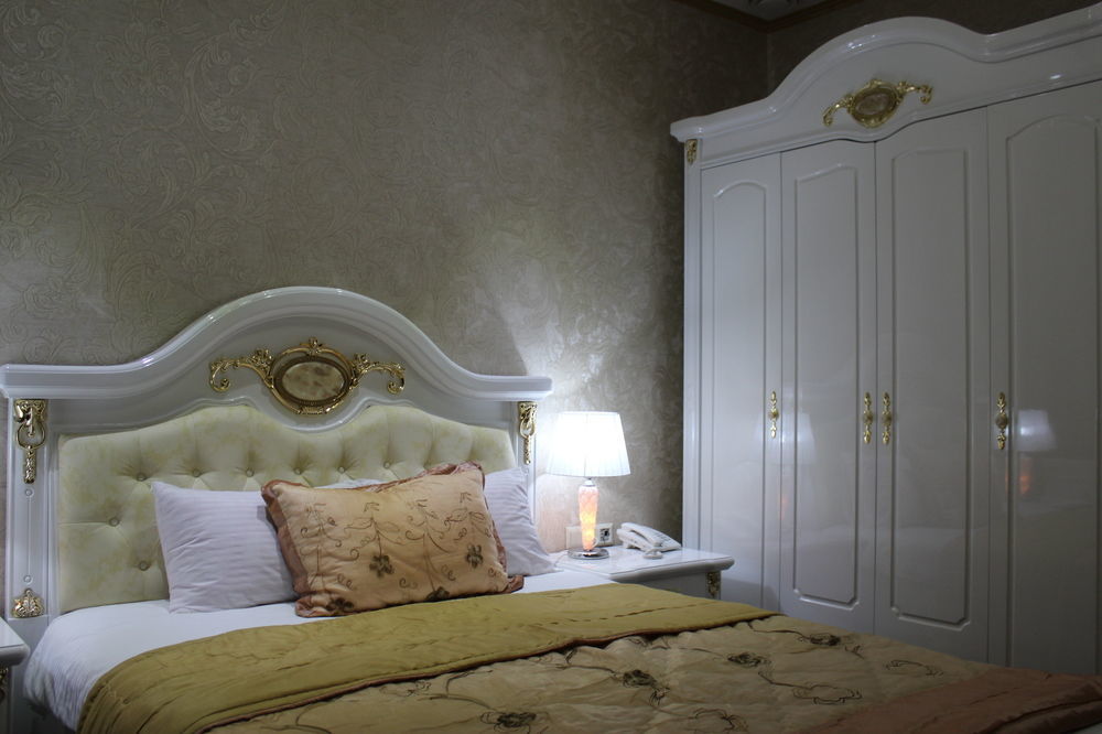 Elegant Boutique Rustaveli 호텔 트빌리시 외부 사진