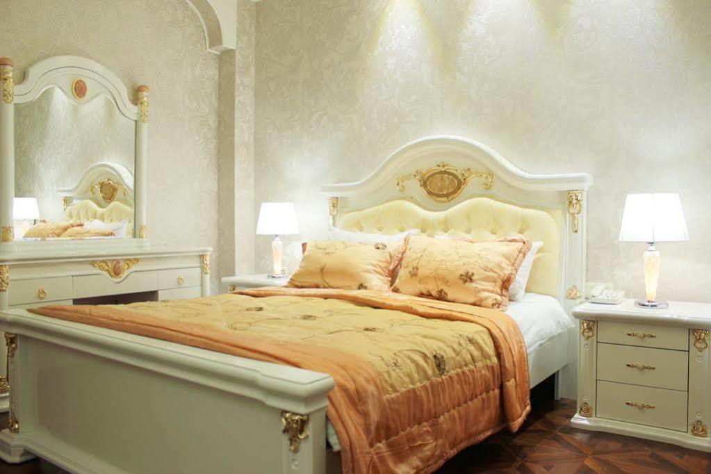 Elegant Boutique Rustaveli 호텔 트빌리시 외부 사진